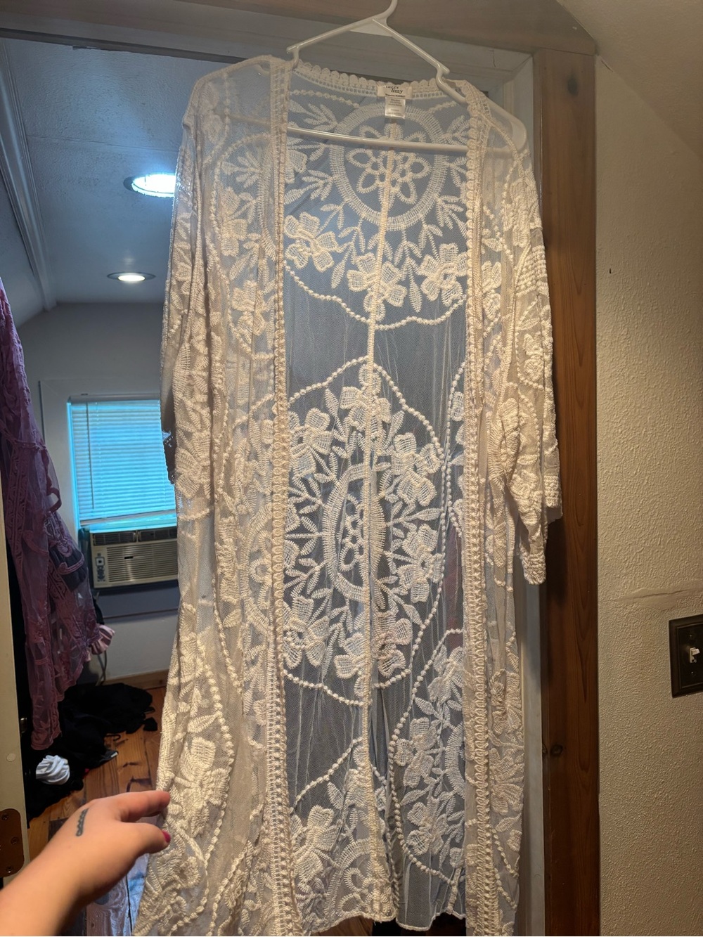 Dizzy White Floral Lace Kimono Cover